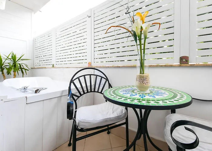 Tiburtina Couette-café 4*